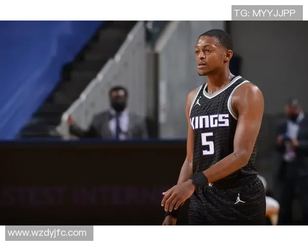 德阿隆福克斯如何引领萨克拉门托国王队重返季后赛巅峰