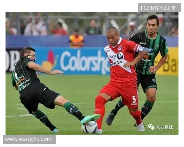 拉鲁斯与圣罗伦素的精彩对决揭示足球战术的博弈与激情