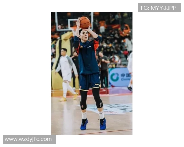 胡明轩的篮球之路：从青涩少年到CBA明星的成长历程与辉煌成就