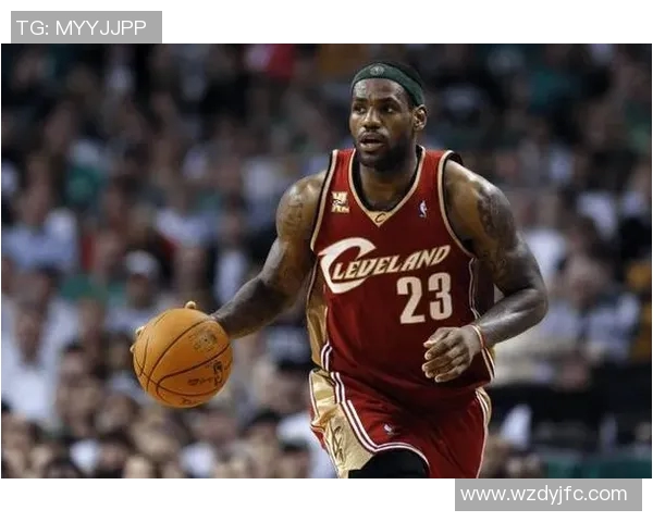 詹姆斯历史性成就达成成为首位4万分1万板1万助的篮球传奇