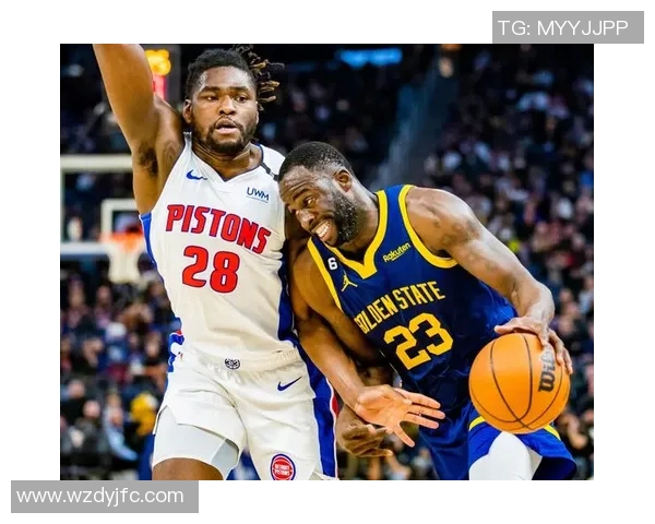 小牛与活塞在NBA夏季联赛中展开激烈对决新星表现引人注目